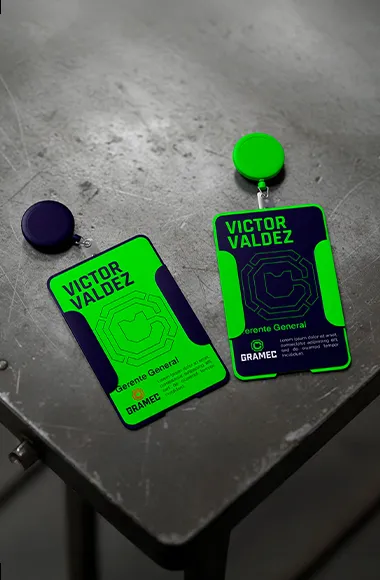 Mockup de aplicaciones de marca industrial para GRAMEC